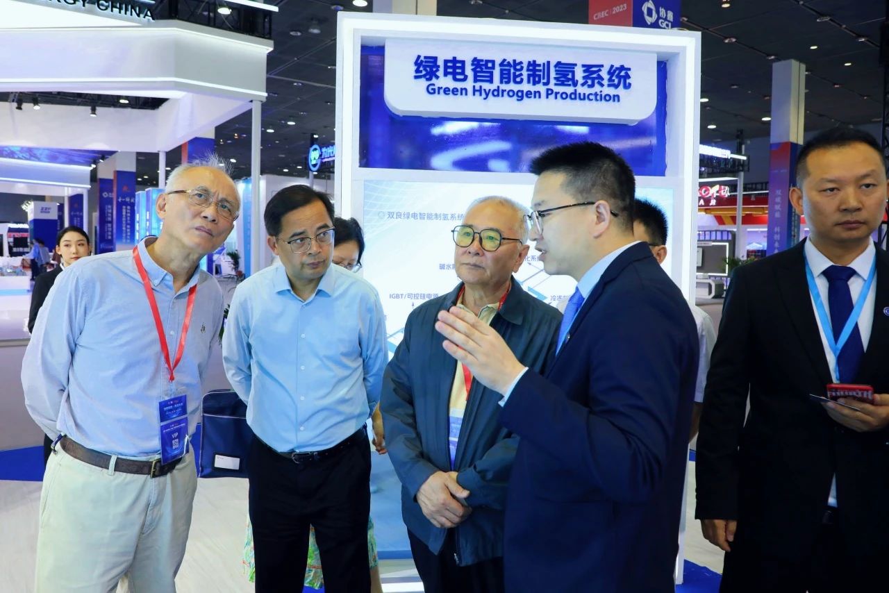 1699492617106895.jpg 1699492617106895.jpg