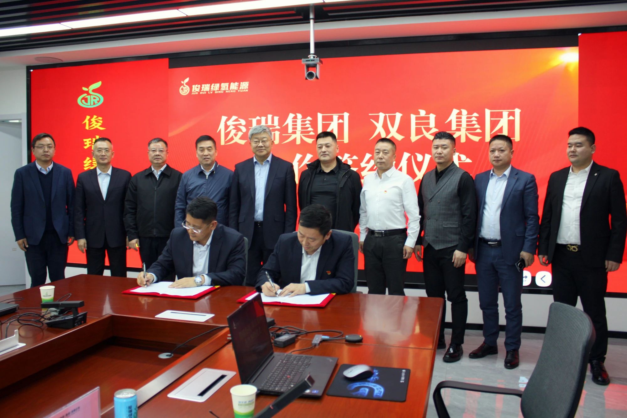 1734917886780166.jpg 1734917886780166.jpg